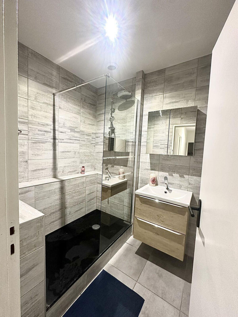Location Appartement Appartement au centre ville calme donnant sur cour Saint-Étienne