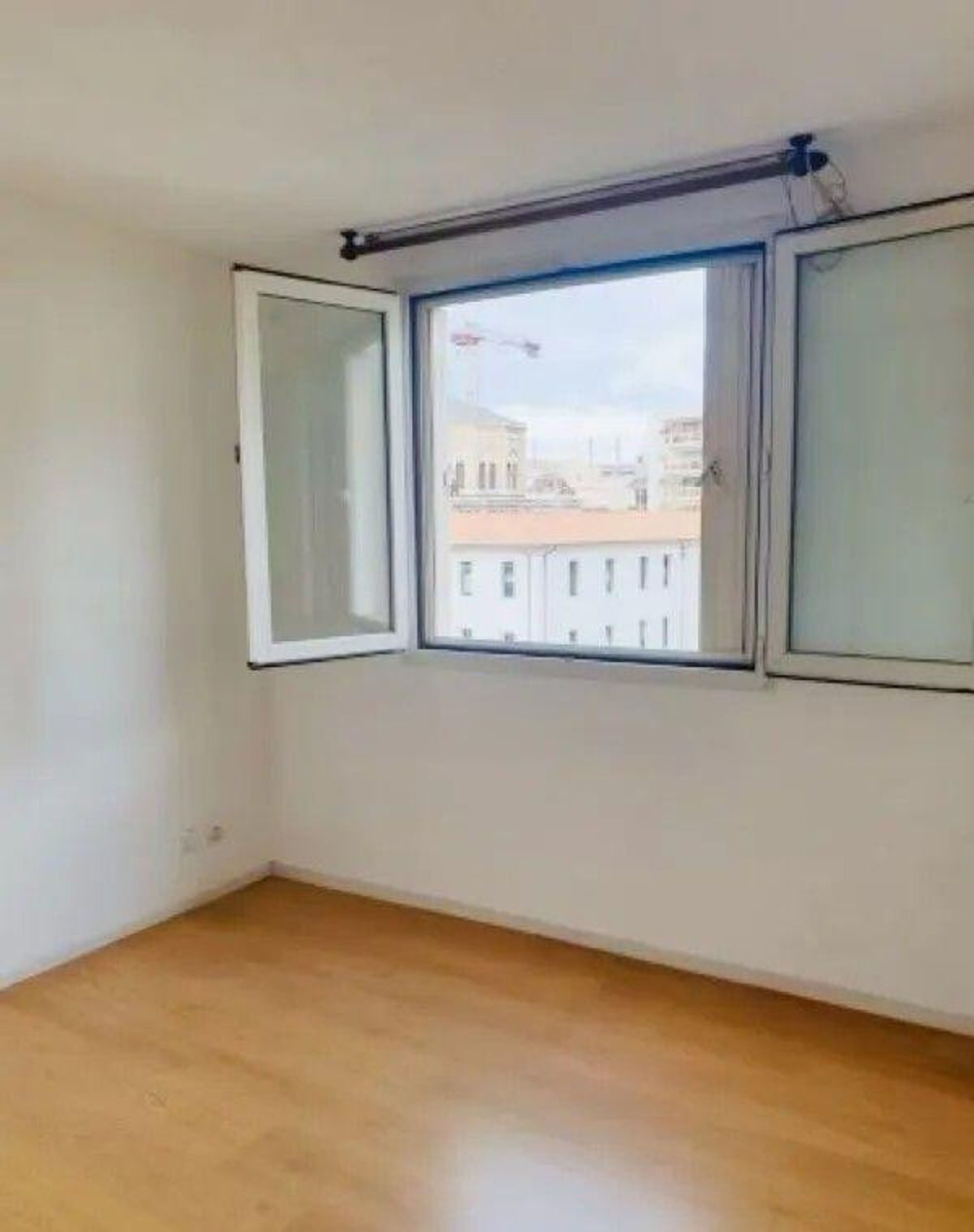 Location Appartement Beau T2 de 47m² + 6 m² terrasse Marseille 8