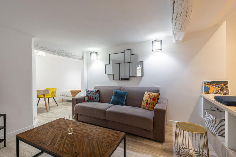 Vente Appartement Nice - Vieux Nice - Charmant 2 pièces de 42 m² entièrement rénové au coeur de la vieille ville Nice