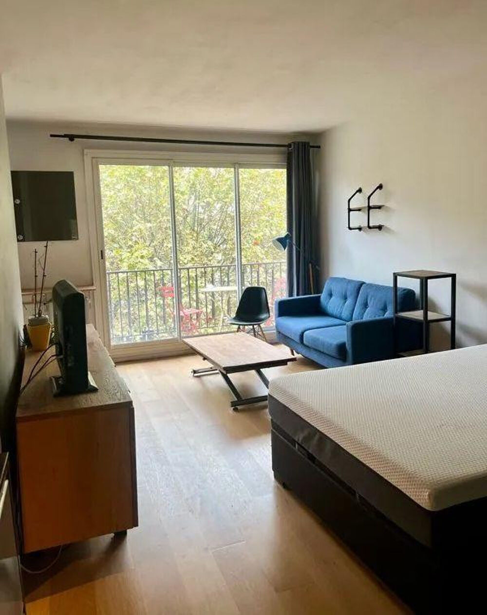 Location Appartement Beau studio meublé 32m² tout confort avec balcon Paris 16