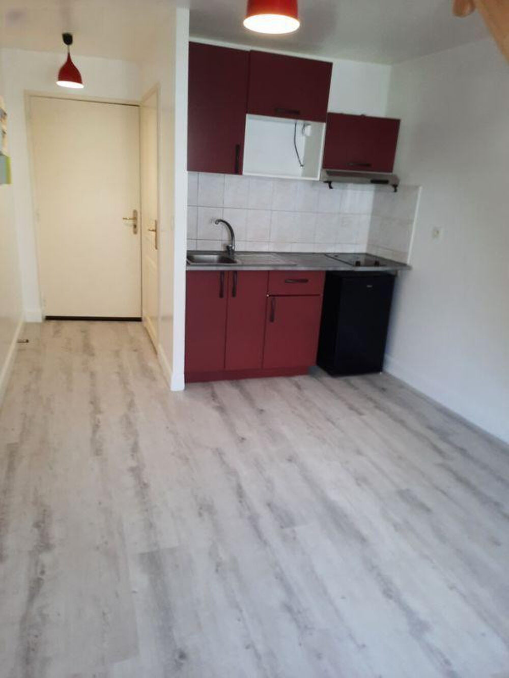 Location Appartement Beau F2 duplex 36m² QUARTIER BRETONNERIE Orléans