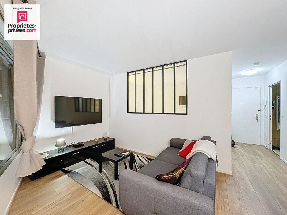 Location Appartement Magnifique studio 33m² très lumineux en bon état. Paris 16