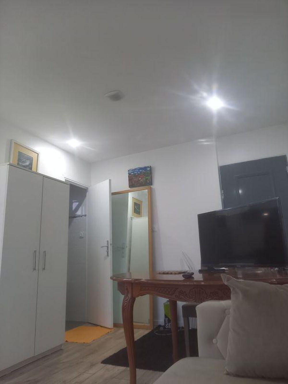Beau studio meublé 24m²
