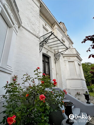  Maison à vendre 15 + pièces 318 m²