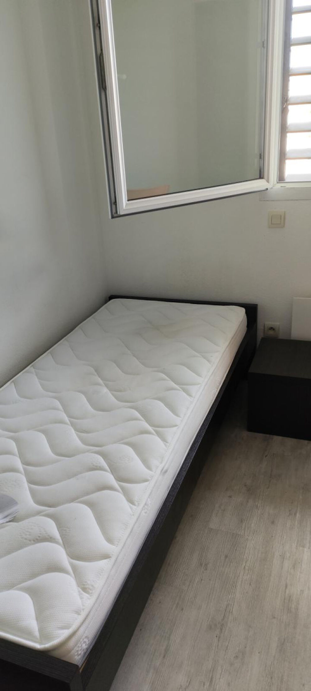 Location Appartement Loue studio meublé à Nîmes Parc Arena Gardien Nîmes