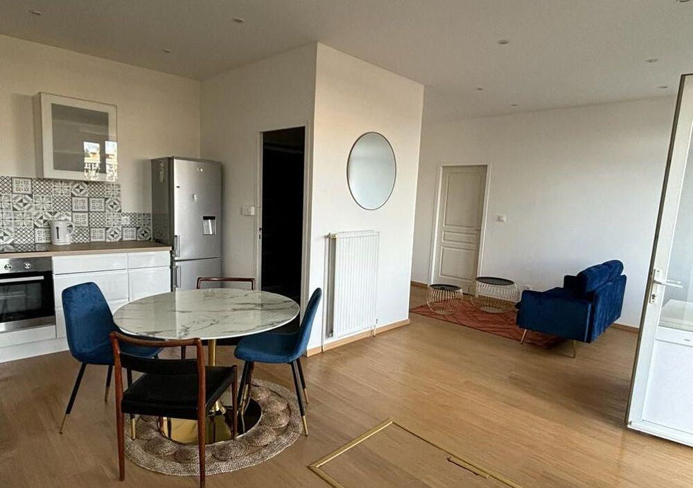 Location Appartement Joli T2 meublé entièrement rénové Saint-Étienne