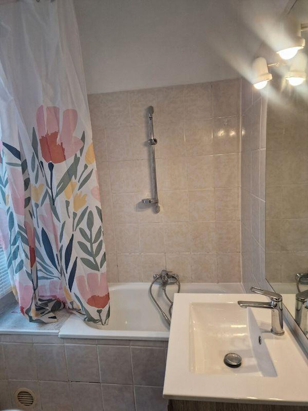 Location Appartement Beau studio meublé 25m² centre Rennes Rennes