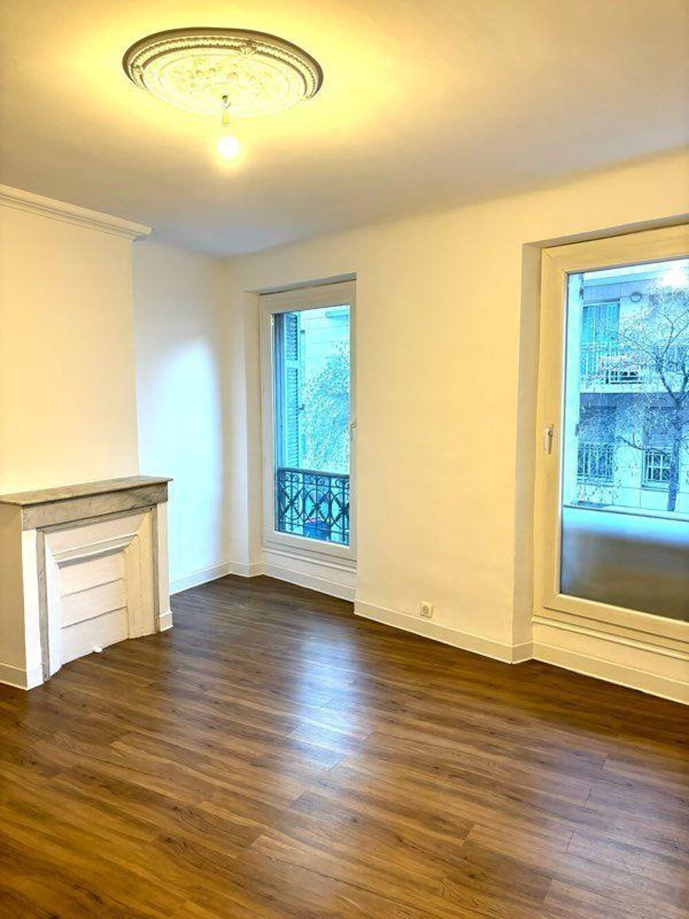 Location Appartement T2 spacieux de 52m2 avec climatisation Marseille 6