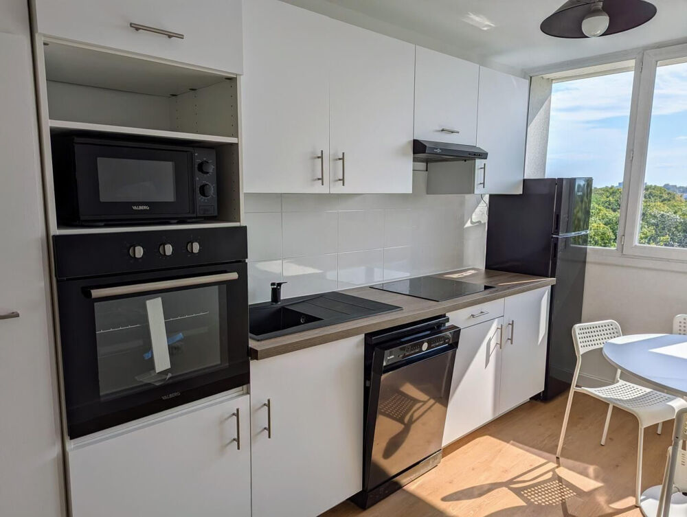 Location Appartement Chambres dispos dans bel coloc refaite à neuf 78m² Cergy