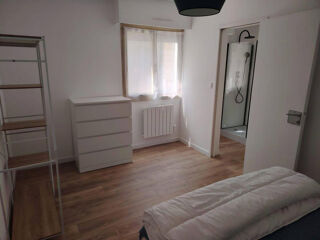  Appartement à louer 2 pièces 42 m²