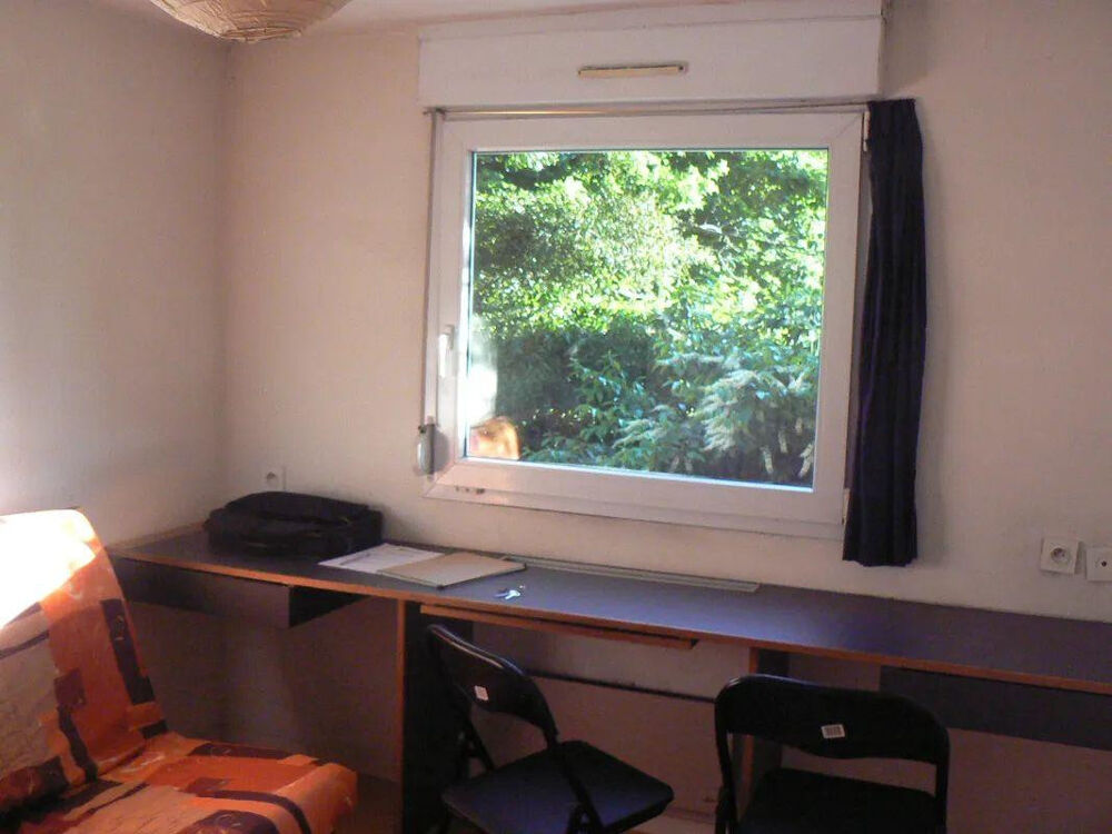 Location Appartement Beau studio meublé location 4 MOIS Nantes