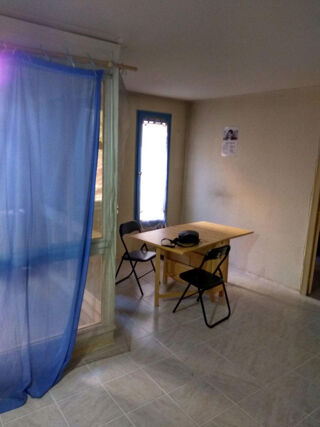  Appartement à louer 1 pièce 90 m²