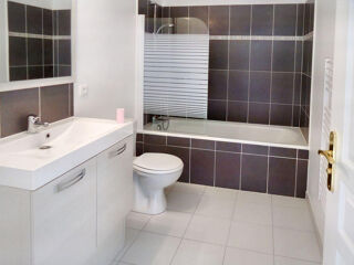  Appartement à louer 2 pièces 40 m²
