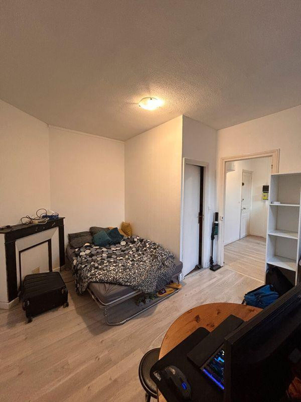 Location Appartement Beau studio 21m² Reims