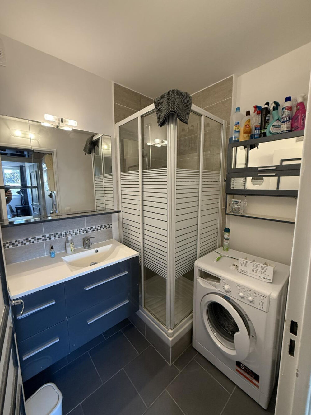 Location Appartement Appartement traversant lumineux équipé + service Paris 19