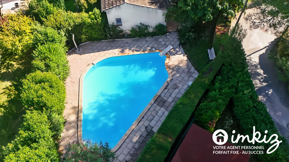 Spacieuse villa familiale avec piscine et garage