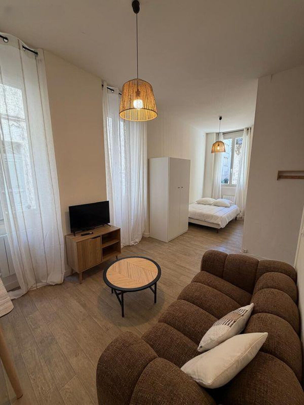 Location Appartement Studio meublé entièrement rénové – 27 m² Bordeaux