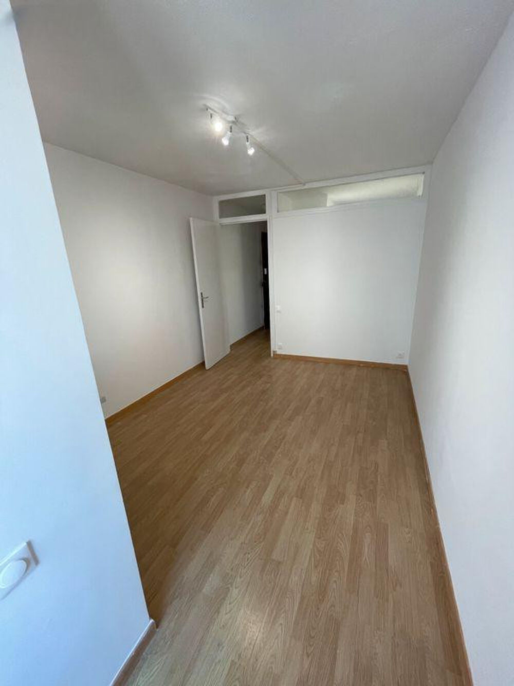 Location Appartement Studio 20 m2 dans résidence sécurisée à la Timone Marseille 10