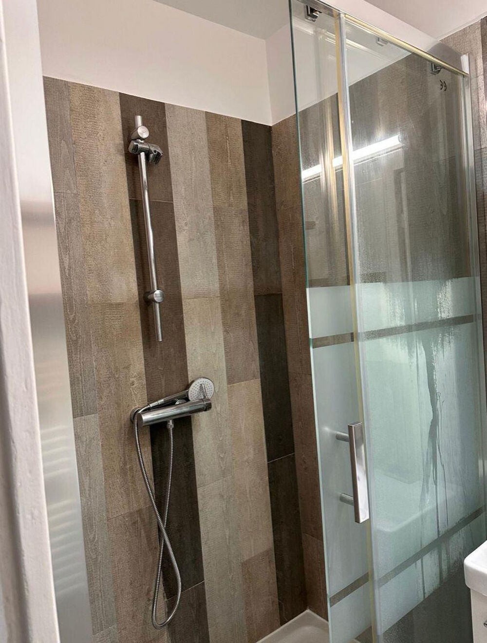 Location Appartement Studio meublé à louer Paris 9