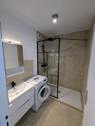  Appartement à louer 1 pièce 78 m²