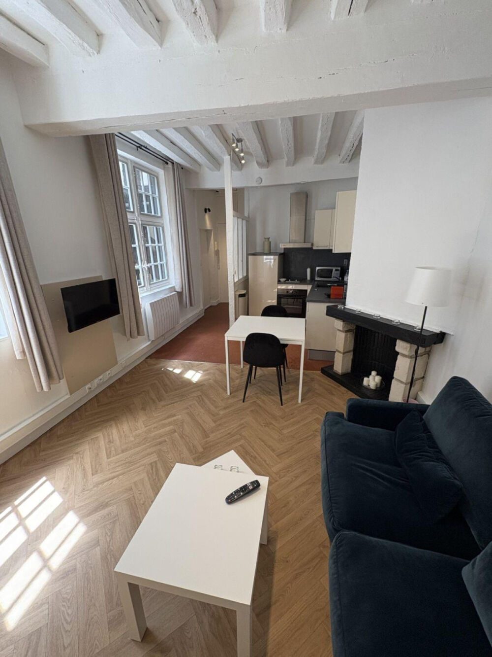 Location Appartement Studio meublé 28 m² – 140 Rue Eau de Robec, Rouen Rouen