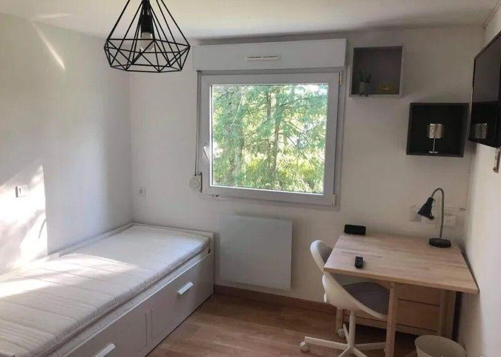 Location Appartement Beau studio meublé 18m² refait à neuf au calme Nantes