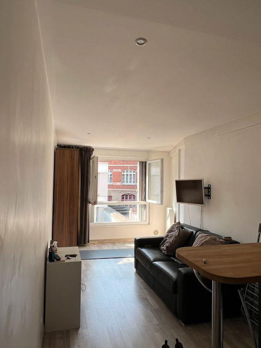 Location Appartement Location studio 28m2 Nation Paris 11