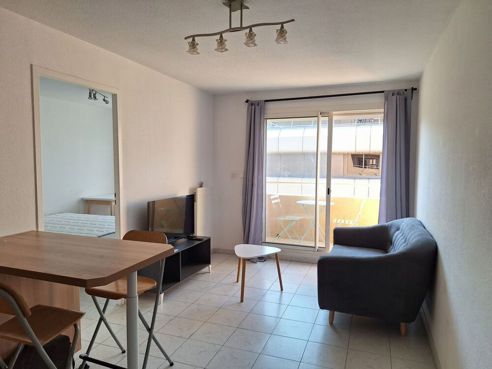 Location Appartement T2 meublé proximité Perrier Parc 26ème Centenaire Marseille 8