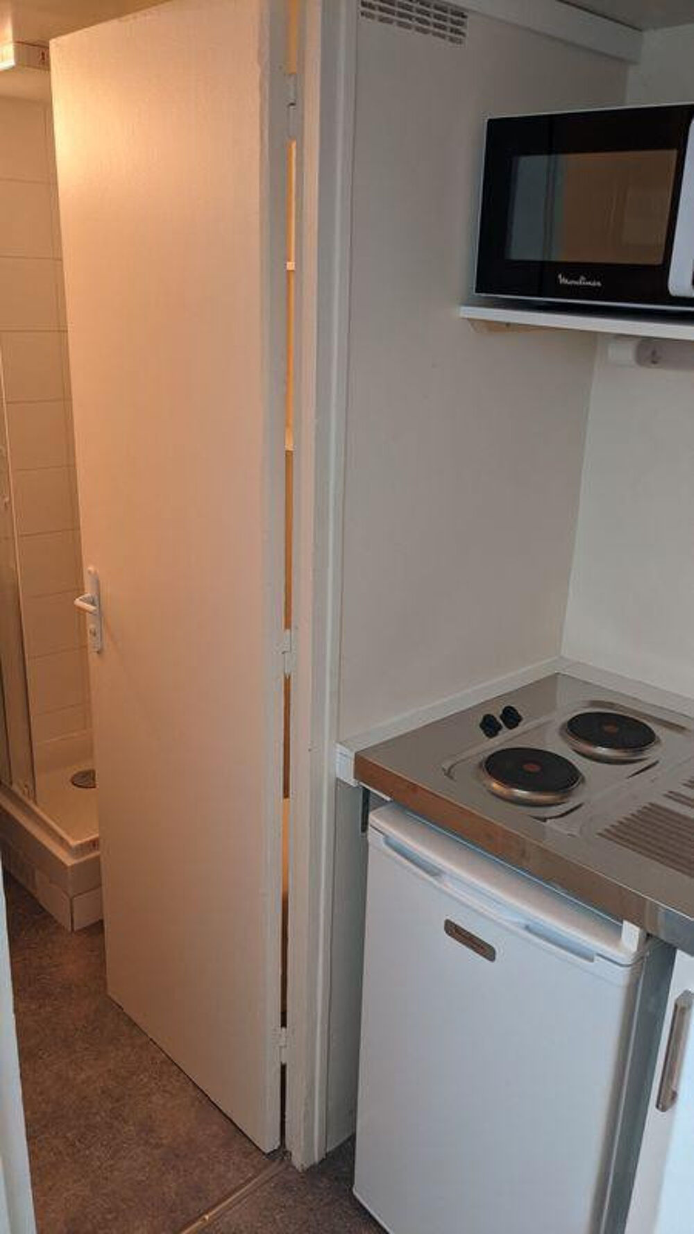 Location Appartement Studio meublé Paris 20ème - Gambetta Paris 20