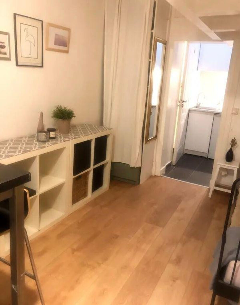 Location Appartement Beau 2P 28m² refait neuf Montmartre Paris 18