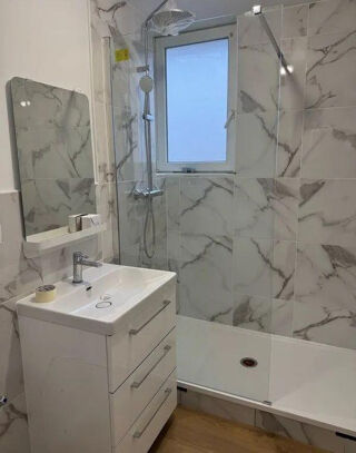  Appartement à louer 4 pièces 67 m²