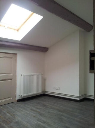  Appartement à louer 3 pièces 65 m²