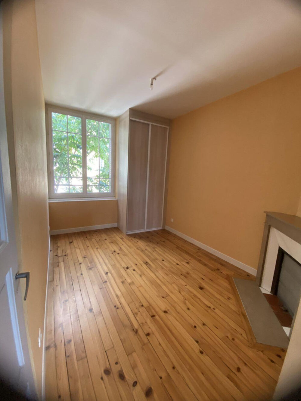 Location Appartement Grand T2 lumineux au calme Clermont-ferrand