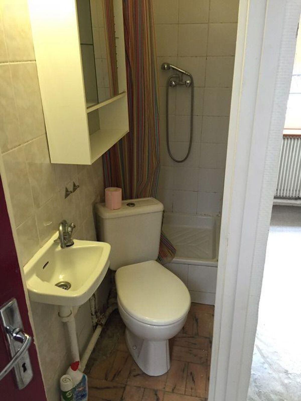 Location Appartement Location Studio tout confort pour étudiant(e) Paris 15