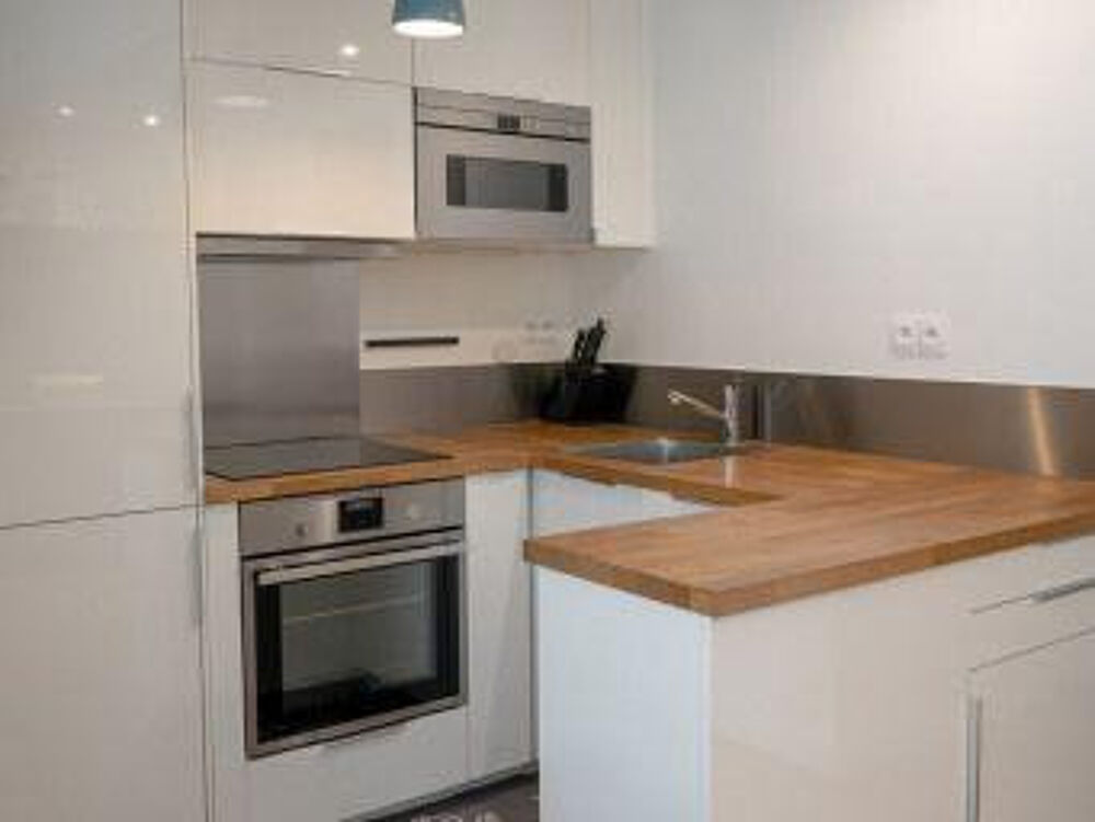 Location Appartement Beau 3P meublé 36m² Carrez / 49m² au sol Paris 15