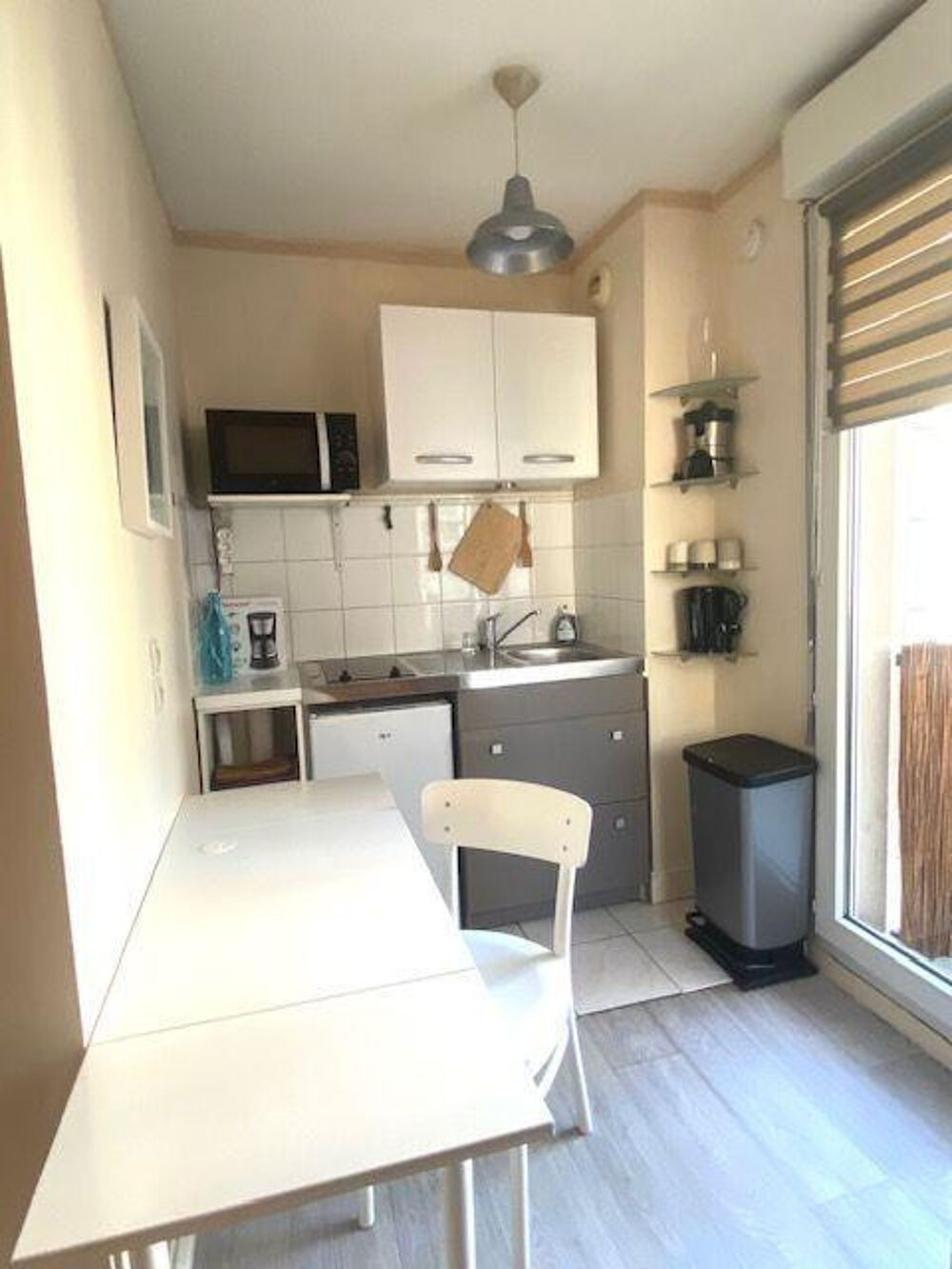 Location Appartement Location studio meuble Paris 19