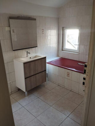  Appartement à louer 2 pièces 42 m²