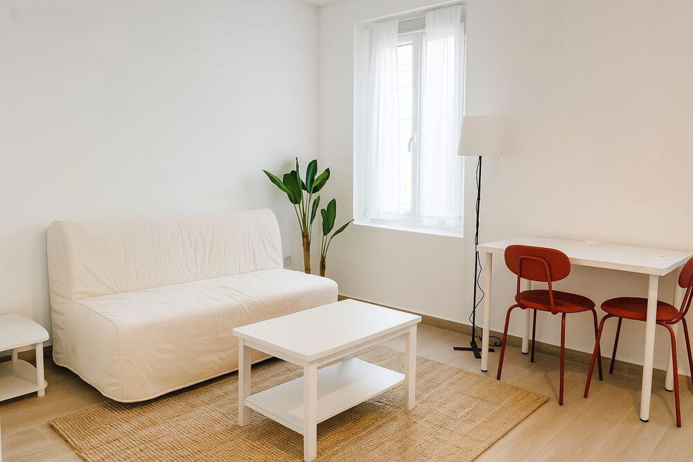 Studio meublé neuf, secteur Timone