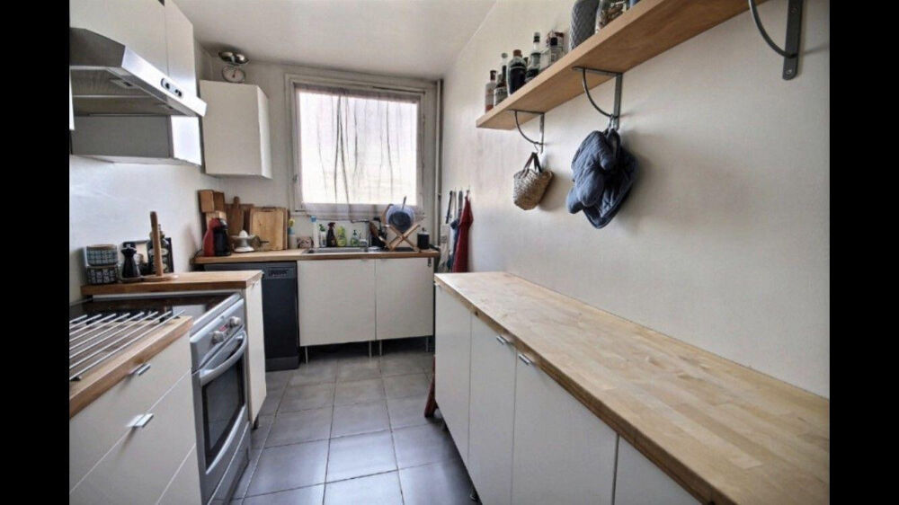 Location Appartement Beau 3P meublé 61m² proche Basilique Saint Denis Saint-denis