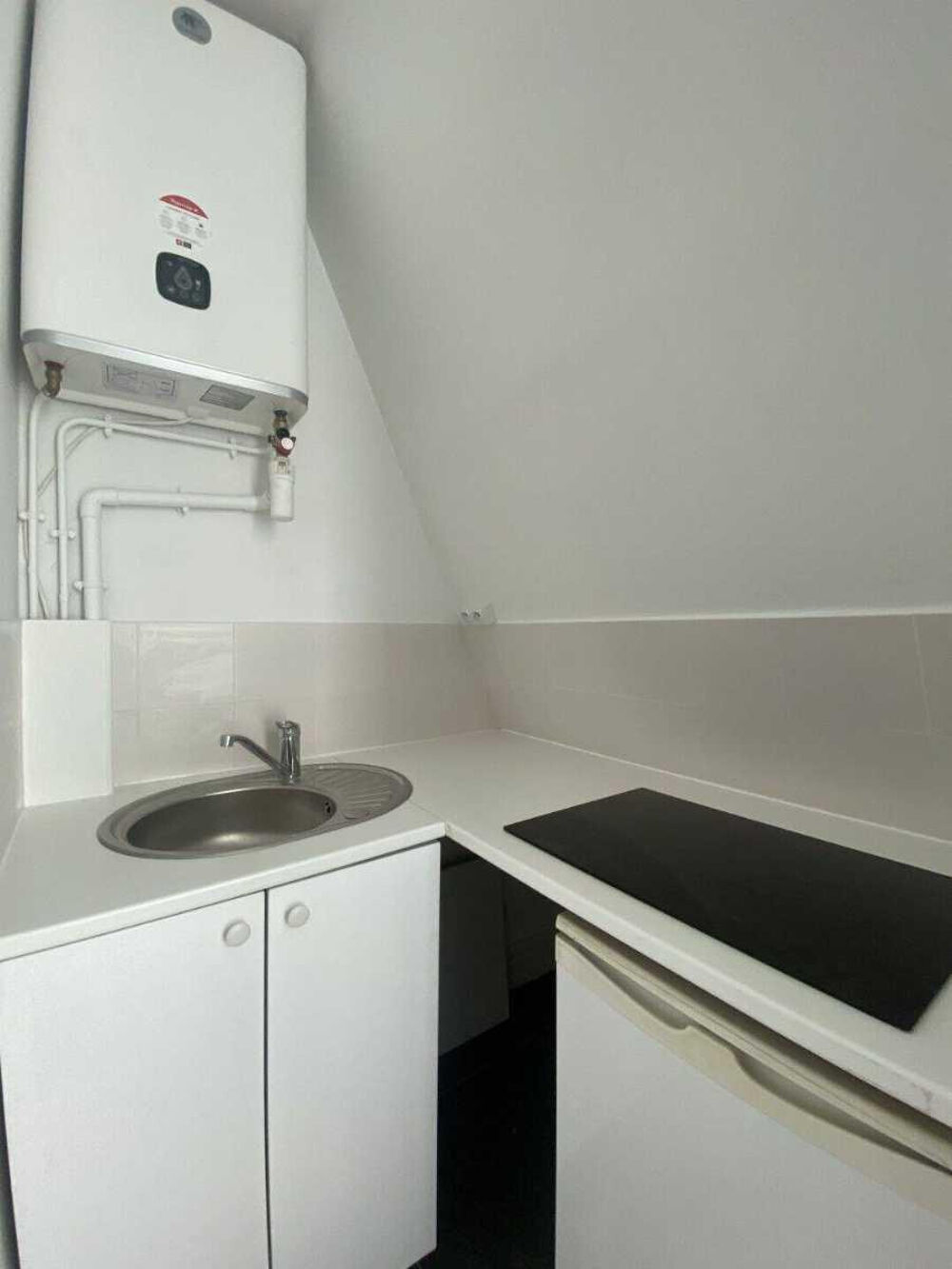 Location Appartement Studette Paris 8ème avec balcon Paris 8