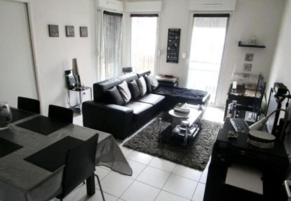 Location Appartement T2 lumineux + parking Clairmarais Reims