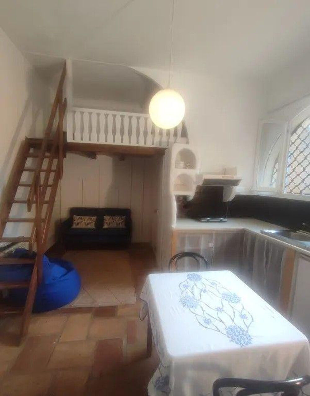 Beau studio meublé 24m² avec jardin