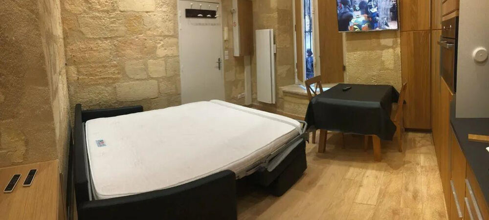 Location Appartement Beau Studio meublé et refait dans Bordeaux centre Bordeaux
