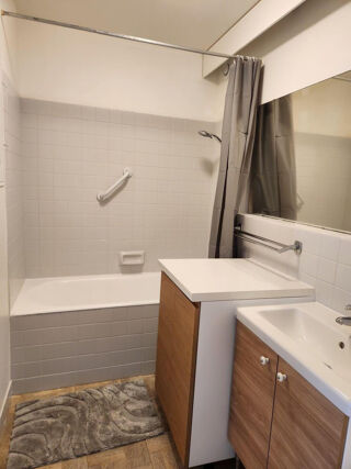  Appartement à louer 1 pièce 32 m²