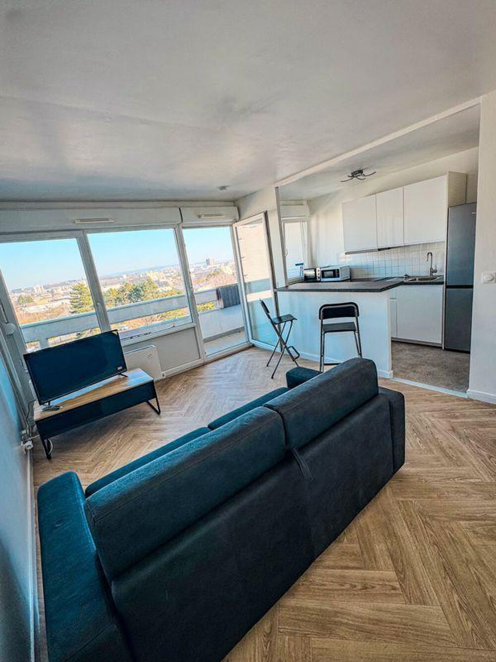 Location Appartement Beau F1bis meublé 31m² refait à neuf Reims