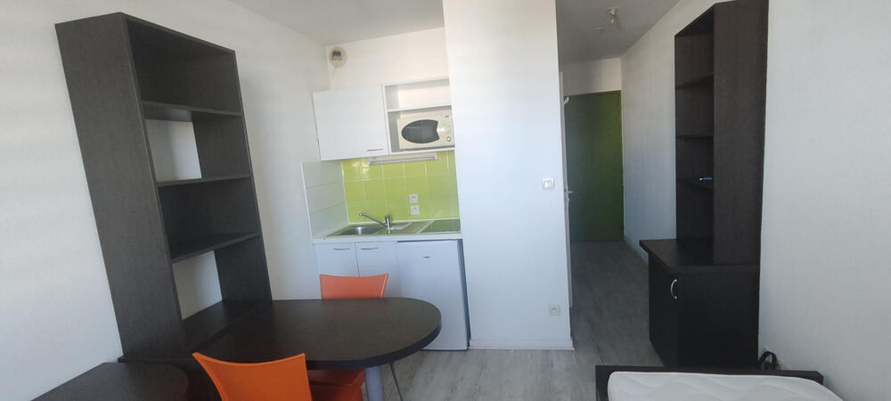 Location Appartement Loue studio meublé à Nîmes Parc Arena Gardien Nîmes