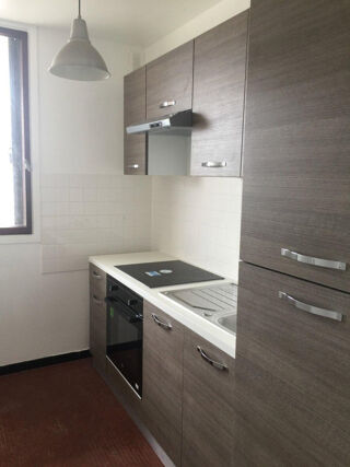  Appartement à louer 2 pièces 43 m²