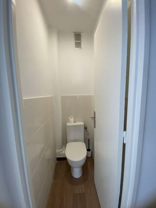  Appartement à louer 1 pièce 70 m²
