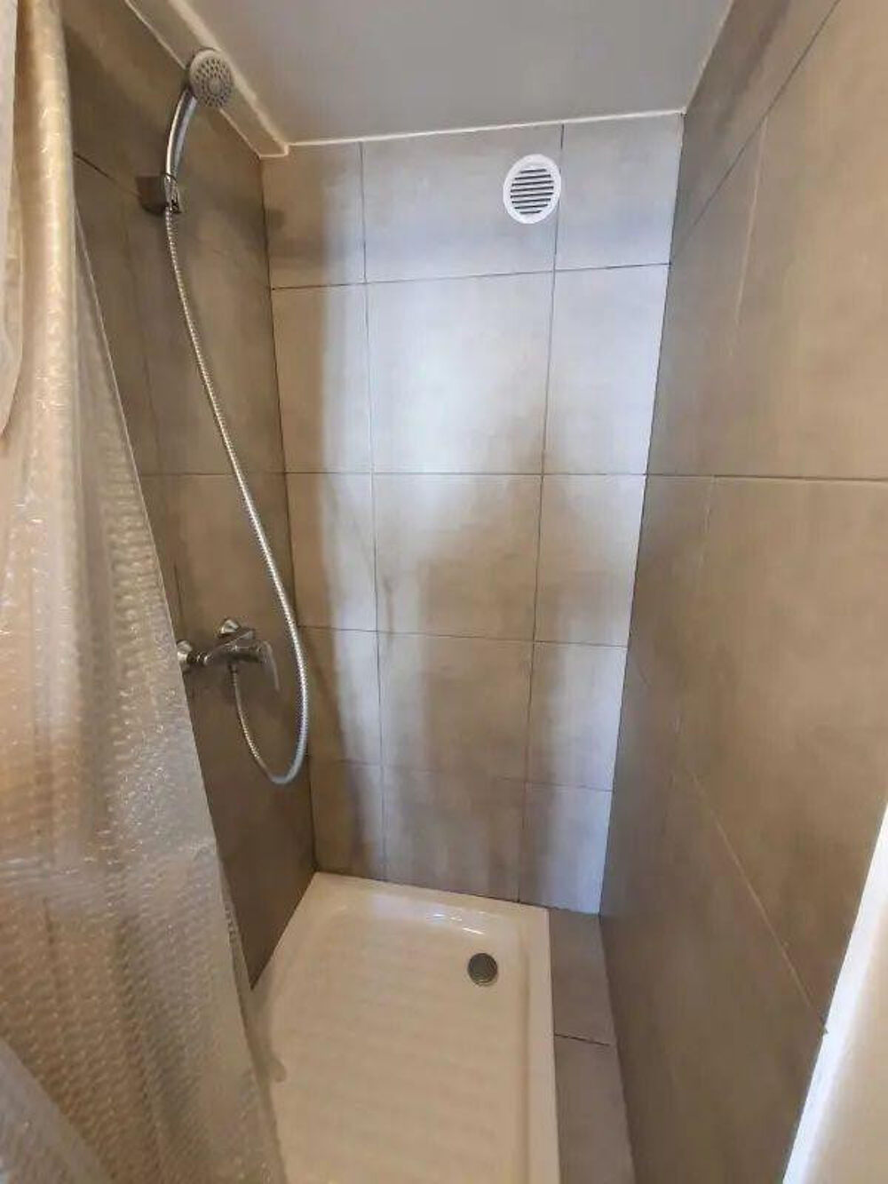 Location Appartement Joli studio dans un quartier calme Argenteuil