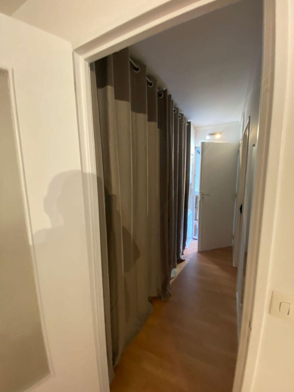 Location Appartement Grand studio en plein centre-ville Puteaux
